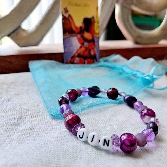 Purple and White Beaded BTS Jin Bracelet - Picture 3 of 5